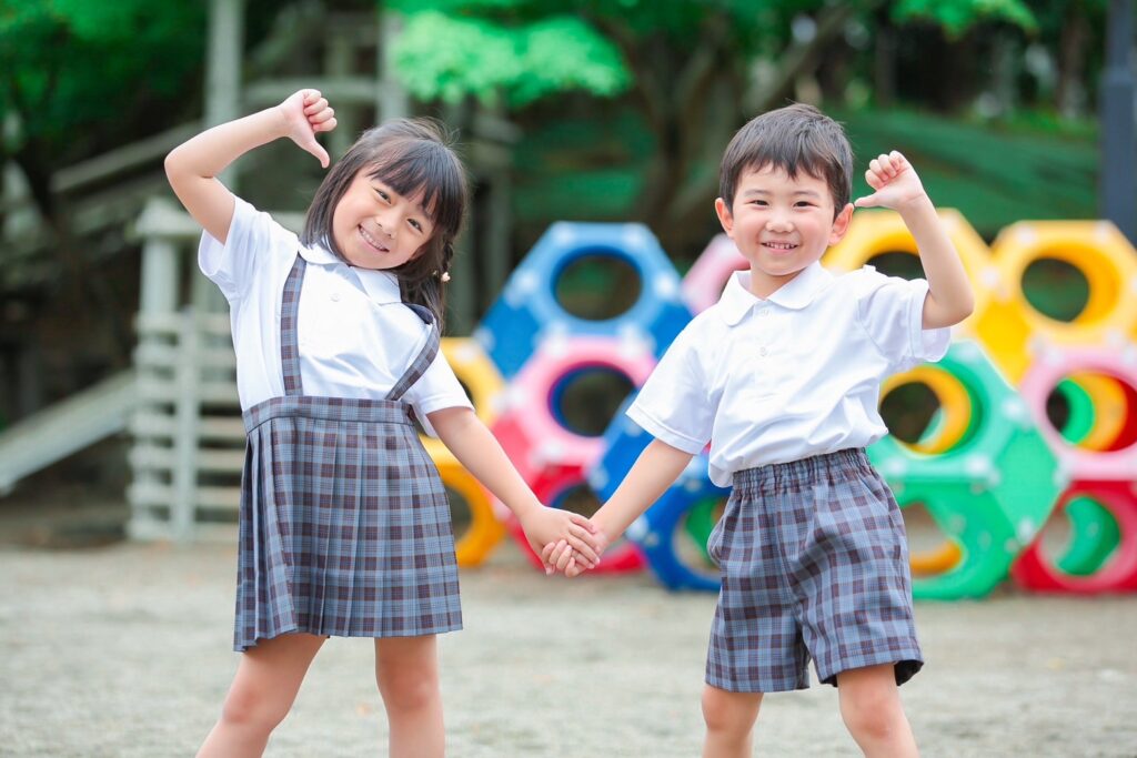 制服紹介2 – 学校法人萩原学園