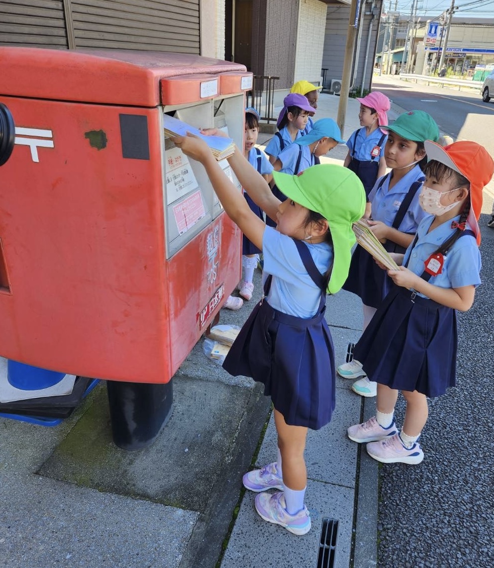 敬老の日のお手紙投函📮と、1組さんの予行練習‼️